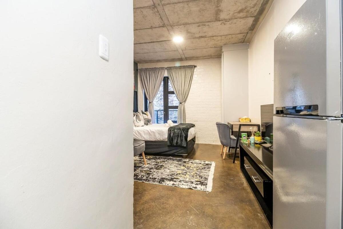 Apartment Cosy 103 Building In Maboneng, With Free Wifi *